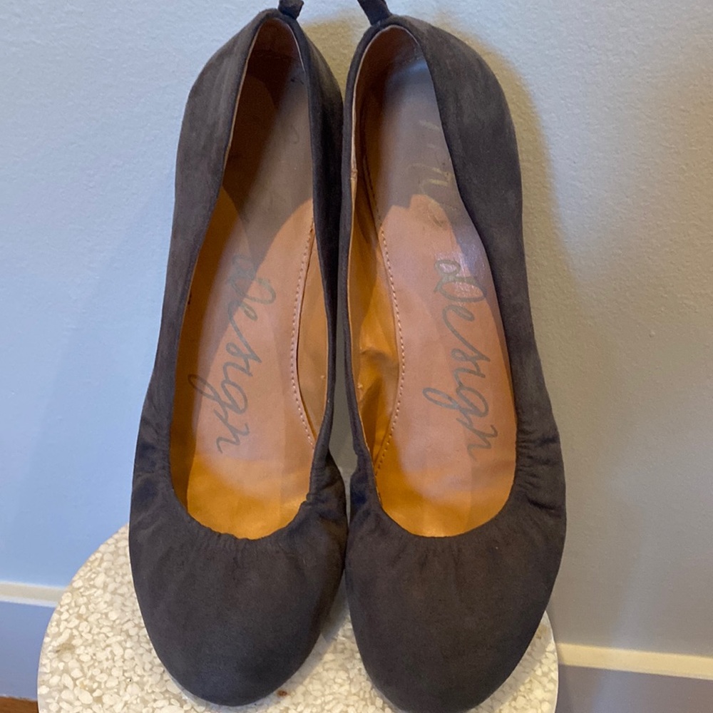 Gray flats, size 39
